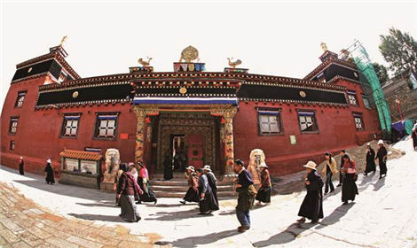 德格--藏区文化中心、康巴文化发祥地