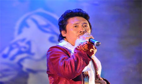 容中尔甲