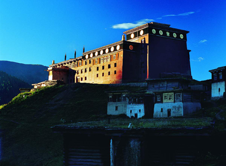 藏传佛教噶举派八帮寺文化遗产调查