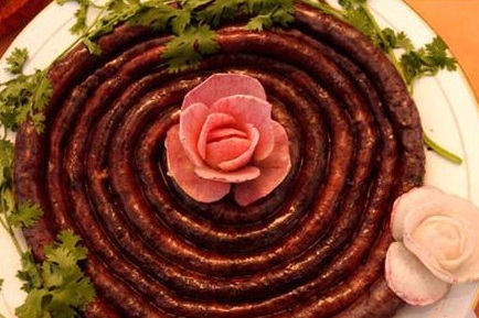 氽灌肠 、藏族吹肺、 炸灌肺 、风干牛羊肉