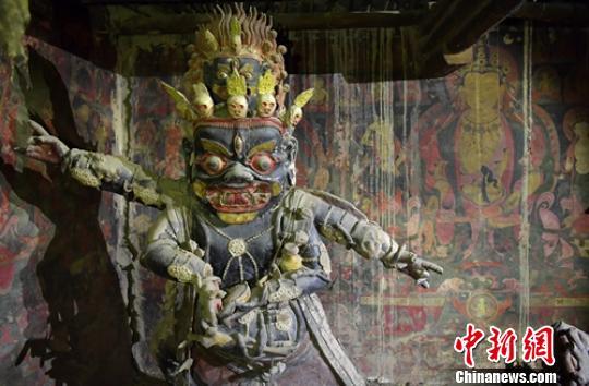 石渠现明代壁画与雕塑 填补多项藏传佛教艺术史空白