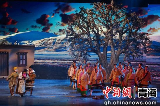 音乐剧《卓玛姑娘》在玉树上演