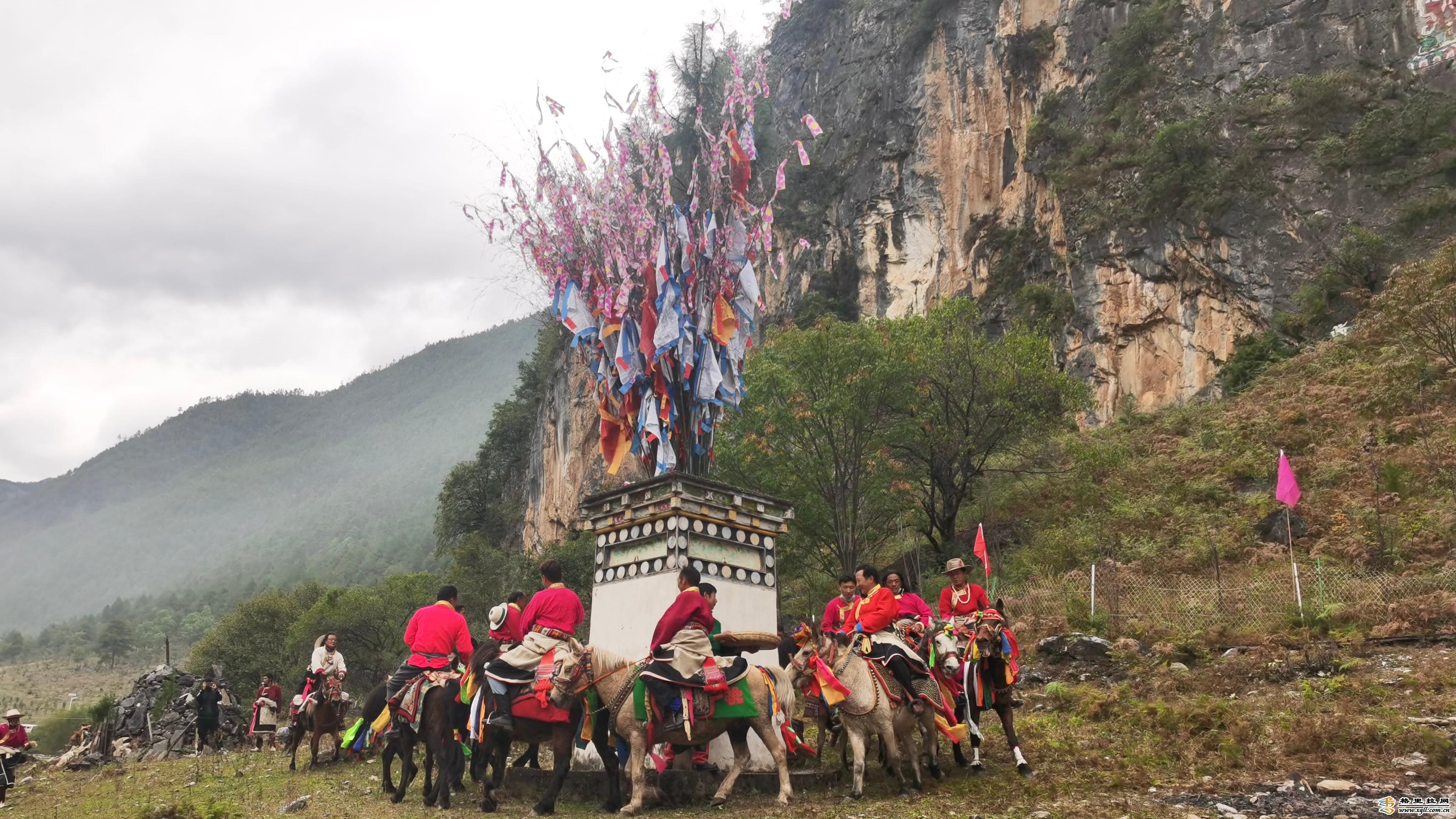 尼汝村祭山跑马节