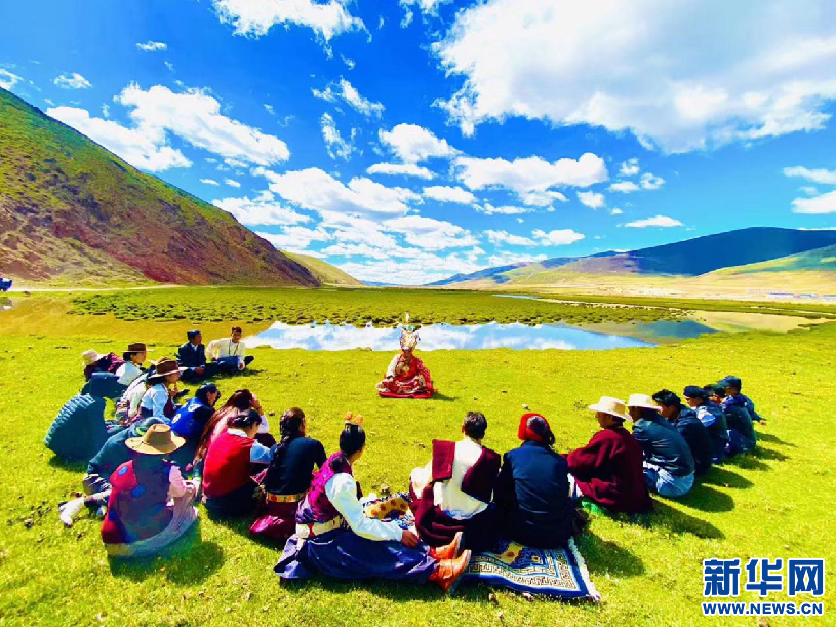 传承人和研究者——“格萨尔”说唱艺人斯塔多吉的双重使命