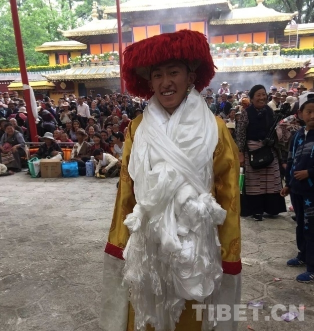 旦增益西——年轻的“阿吉拉姆”表演者