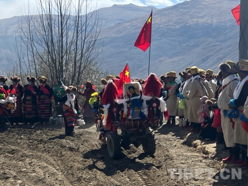 “聂卓” ：春日最隆重的一场农事活动
